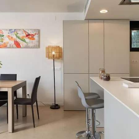 Penthouse Lilium - By Emerald Llafranc